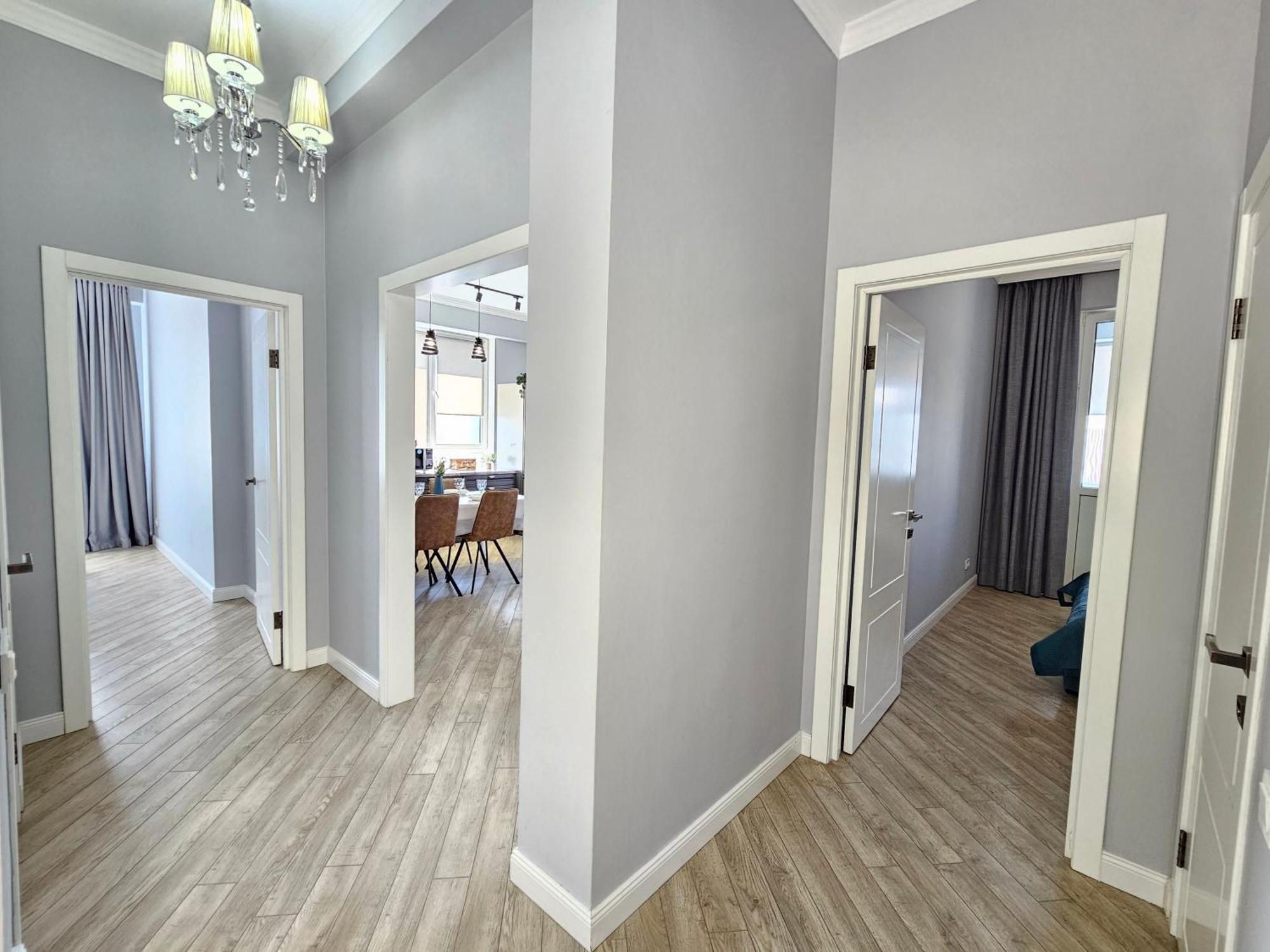 3 Room Gagarin Park Residential Complex Near Mega Shopping Mall Almatı Dış mekan fotoğraf