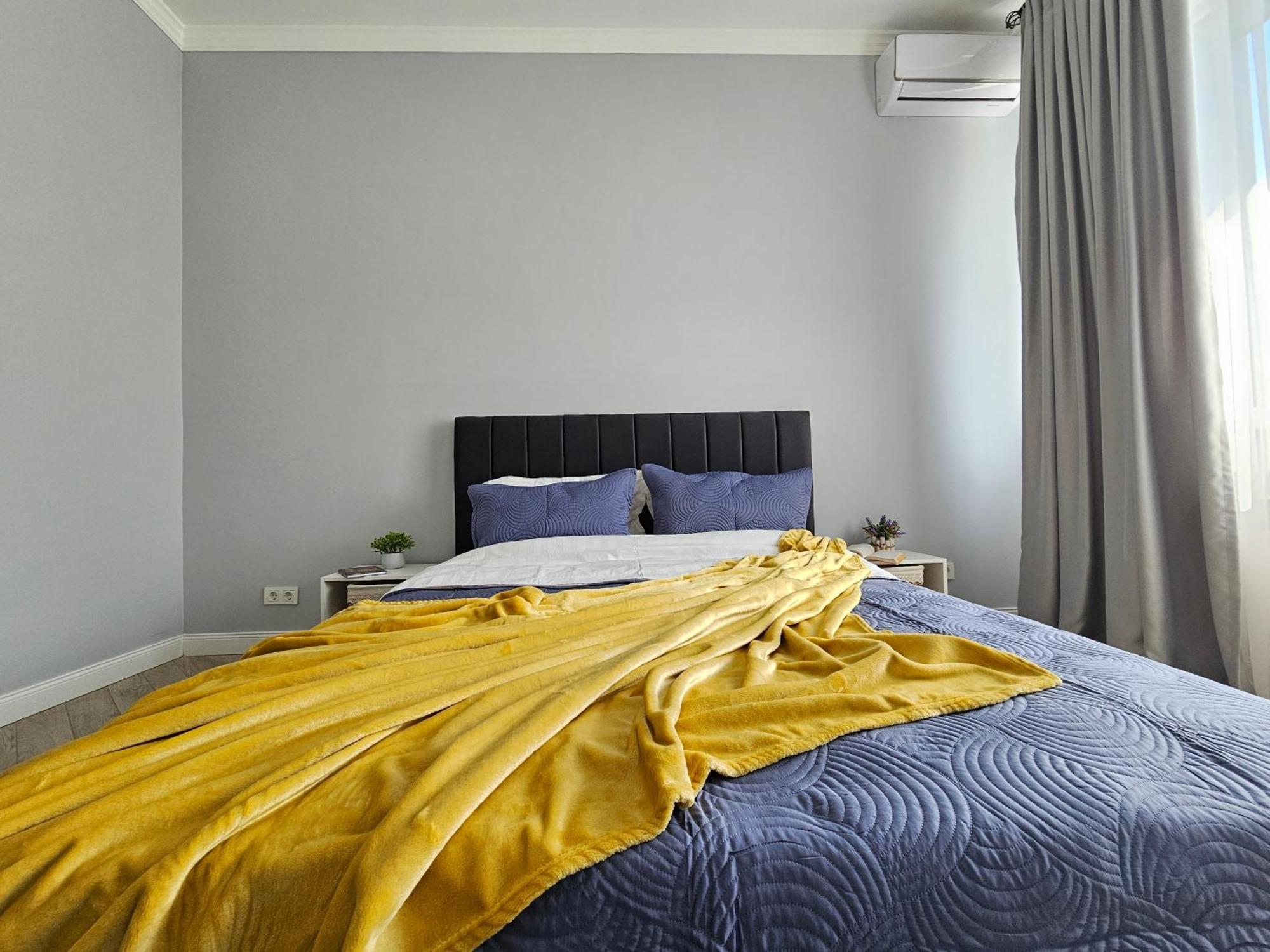 3 Room Gagarin Park Residential Complex Near Mega Shopping Mall Almatı Dış mekan fotoğraf