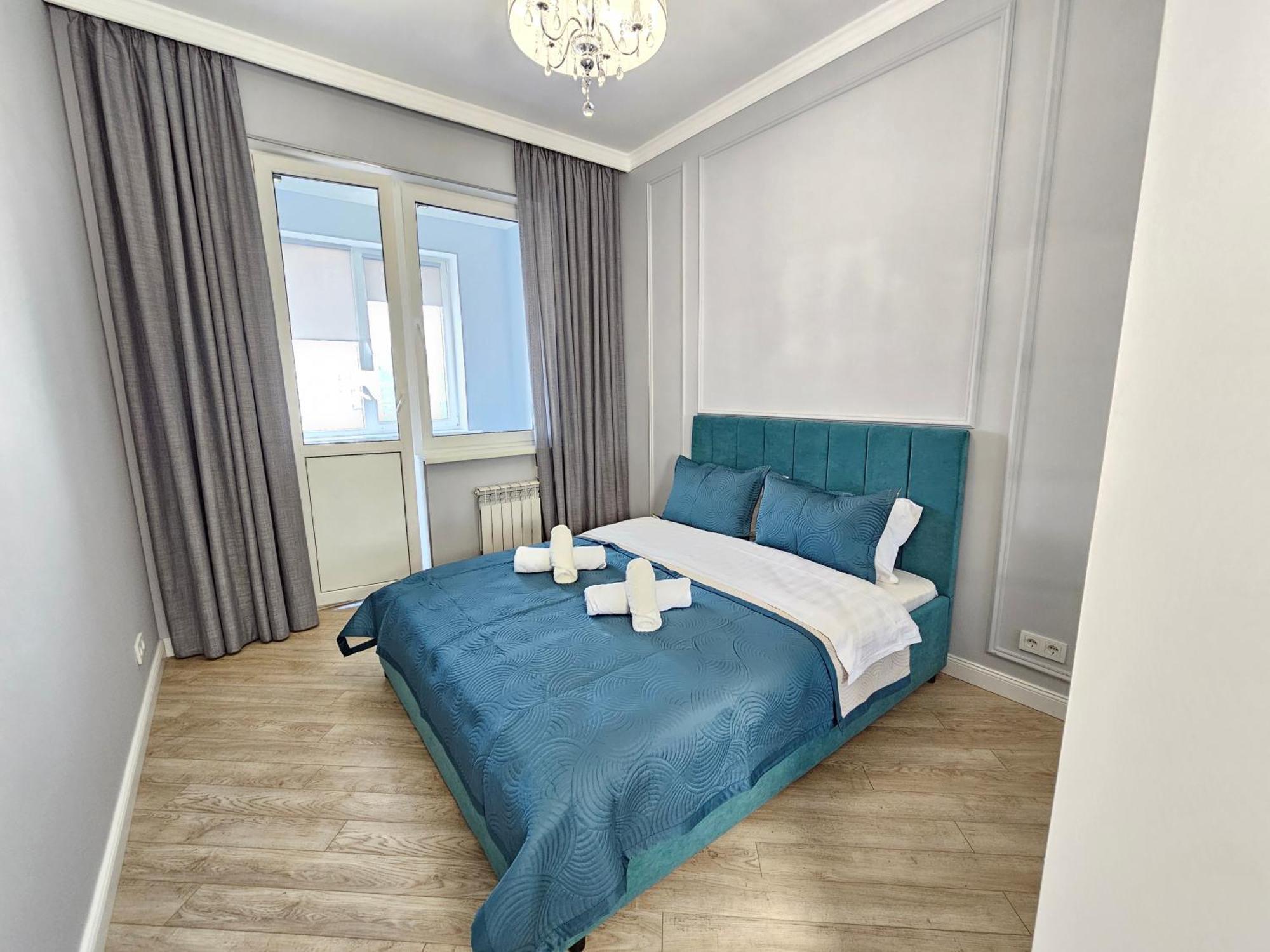 3 Room Gagarin Park Residential Complex Near Mega Shopping Mall Almatı Dış mekan fotoğraf